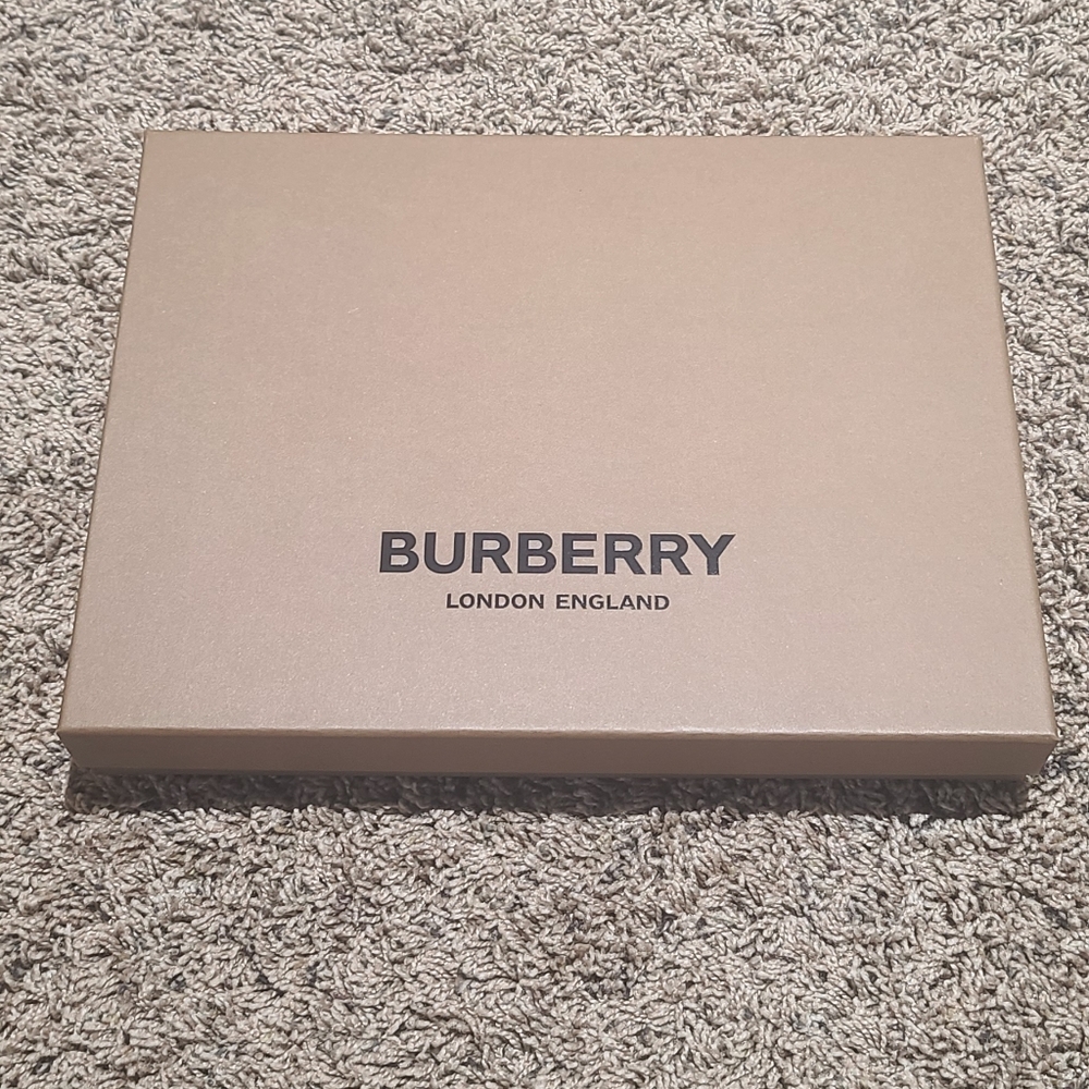 Medium Size Burberry Box